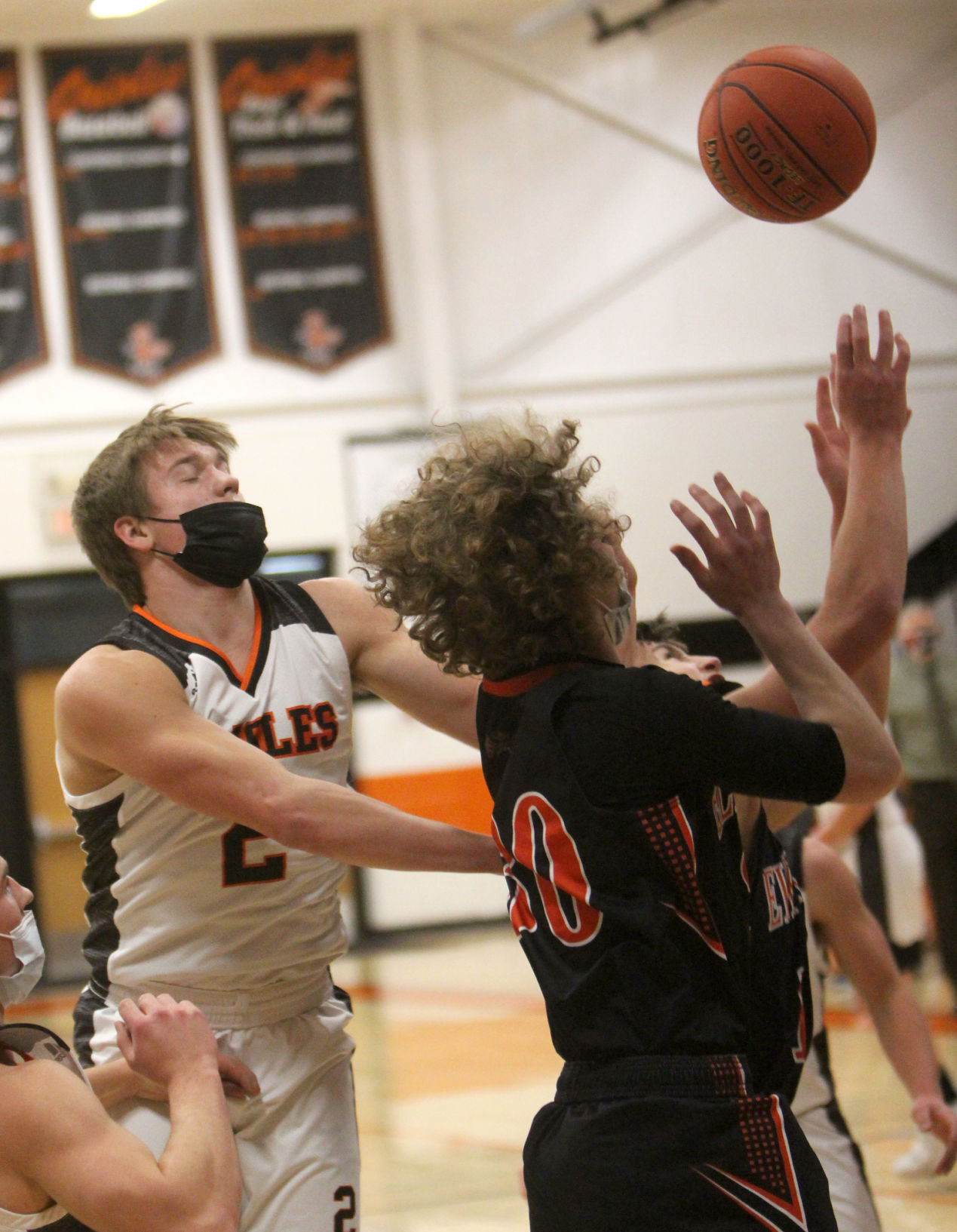 Elk Mound at Stanley-Boyd boys basketball 12-29-20